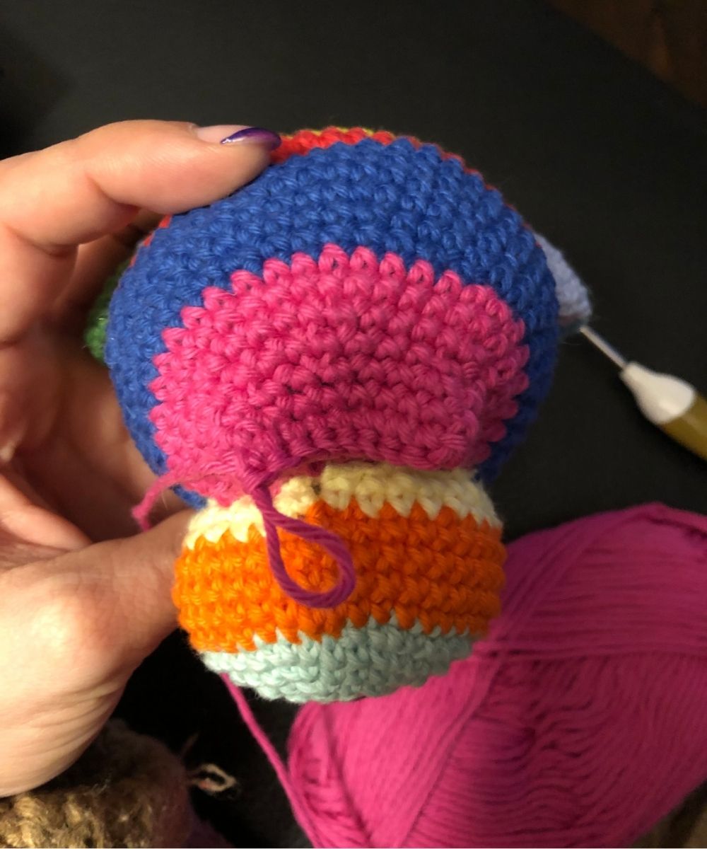 Detailansicht des gehäkelten Schnuffeltuch Teddys