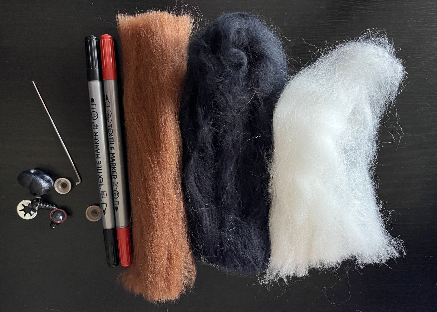 Filzwolle, Filznadel, Textilstifte und Zubehör zum Filzen von Amigurumi